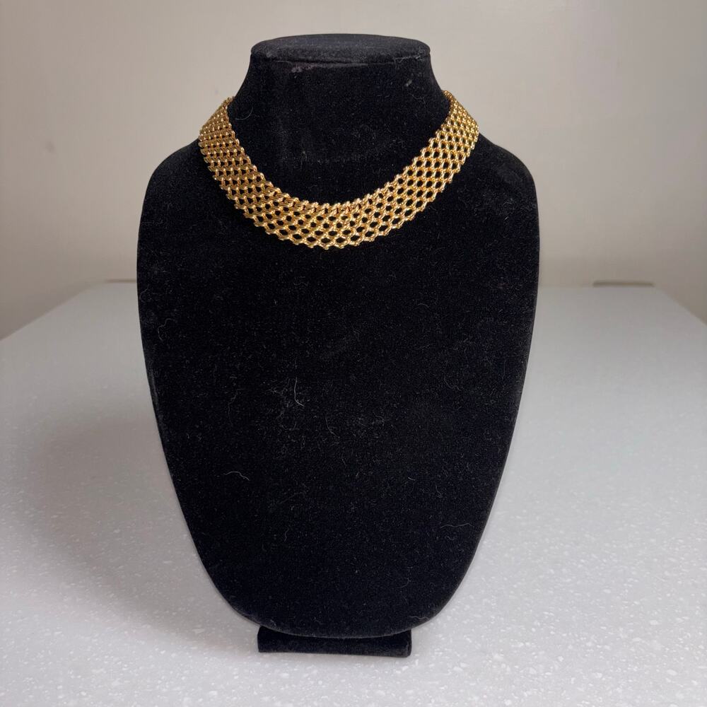 Vintage Napier Gold Mesh Choker Necklace Wide Collar 1980s Signed PAT 4774749 - Picture 2 of 10